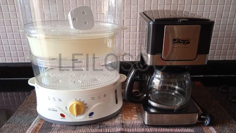 Máquina de cozer a vapor, máquina para café. ·