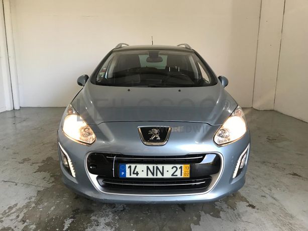 Peugeot 308 1.6 HDI · Ano 2013