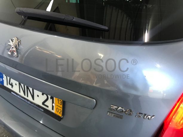 Peugeot 308 1.6 HDI · Ano 2013