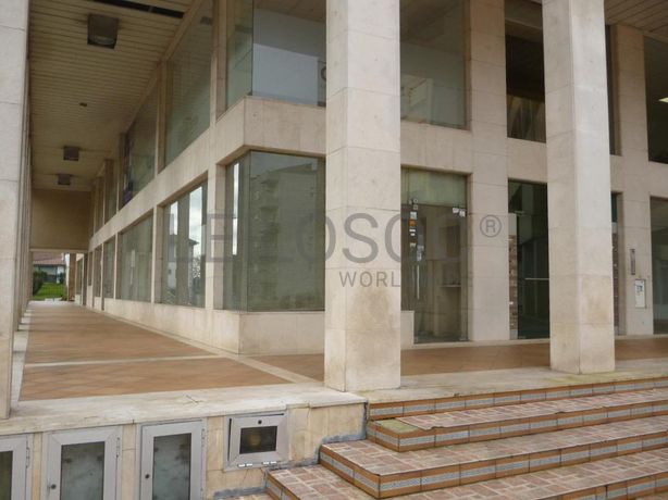 Loja · Vila Nova de Famalicão