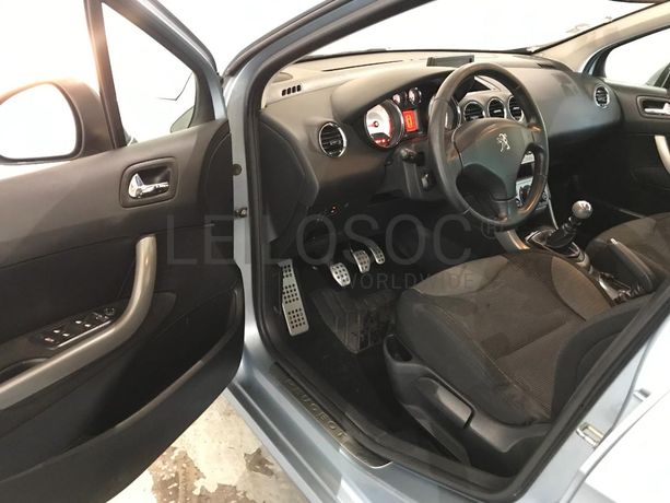 Peugeot 308 1.6 HDI · Ano 2013