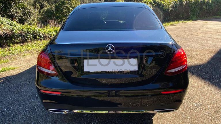 Mercedes-Benz E400 D4Matic · Ano 2018