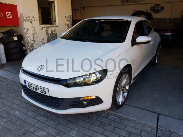 Volkswagen Scirocco 2.0 TDI · Ano 2011
