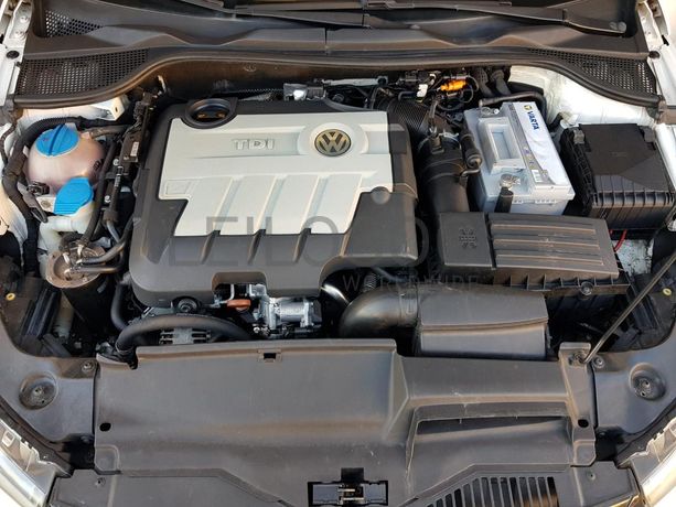 Volkswagen Scirocco 2.0 TDI · Ano 2011