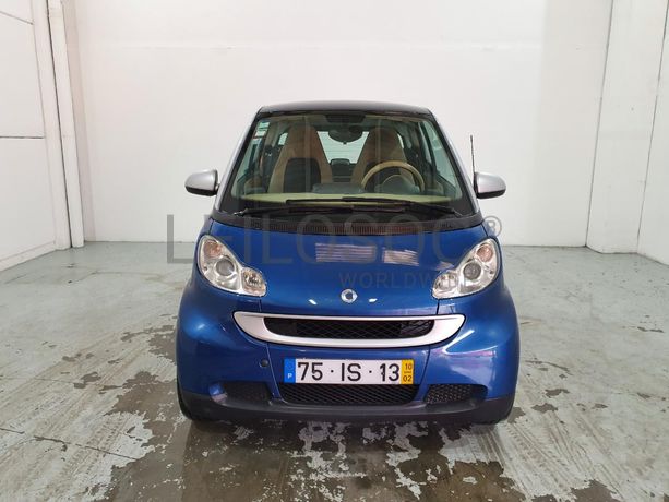 Smart Fortwo Coupé 0.8 CDI · Ano 2010