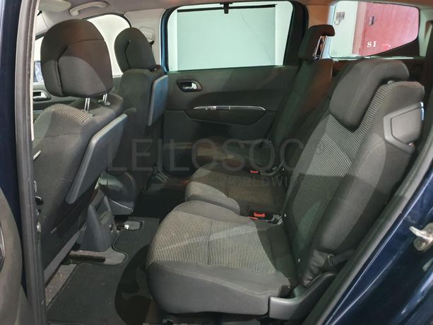 Peugeot 5008 1.6HDI · Ano 2010