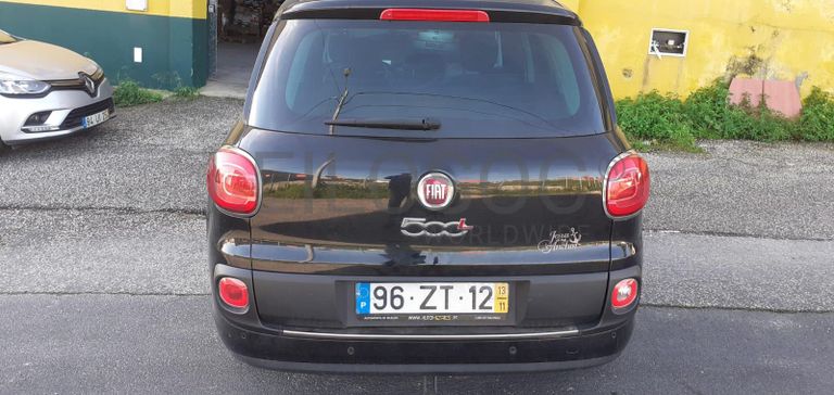 Fiat 500L · Ano 2013