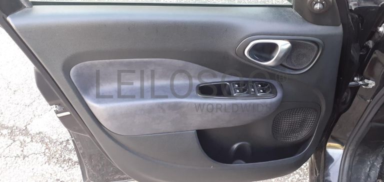 Fiat 500L · Ano 2013