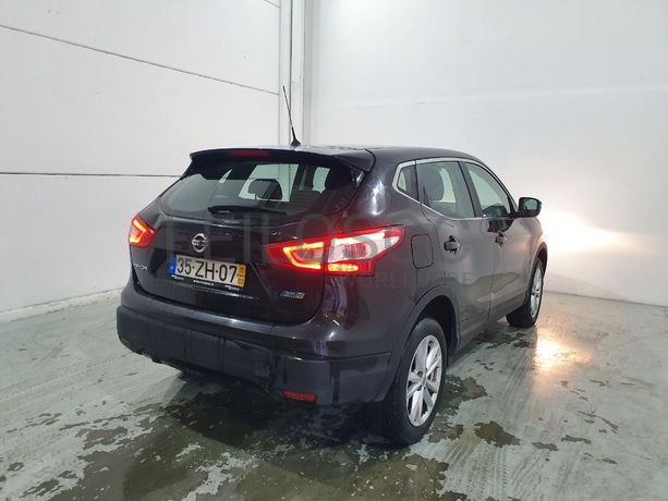 Nissan Qashqai 1.6DCI · Ano 2015