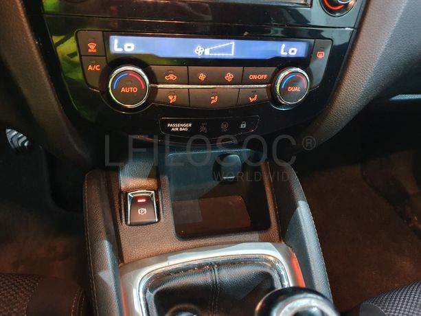 Nissan Qashqai 1.6DCI · Ano 2015
