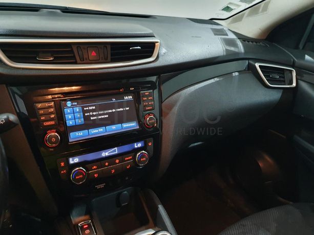 Nissan Qashqai 1.6DCI · Ano 2015