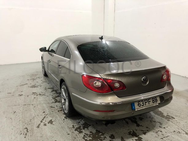 Volkswagen Passat 2.0TDI · Ano 2008