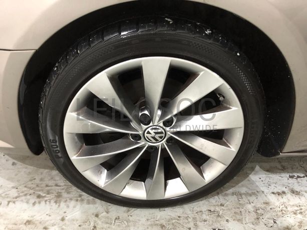 Volkswagen Passat 2.0TDI · Ano 2008