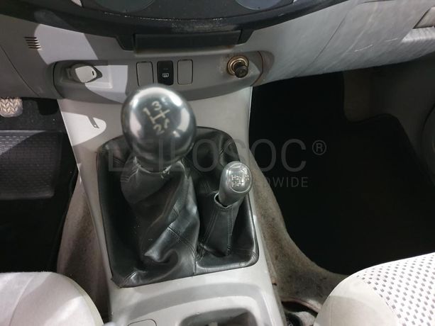 Toyota Hilux 3.0 D-4D · Ano 2007