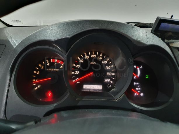 Toyota Hilux 3.0 D-4D · Ano 2007