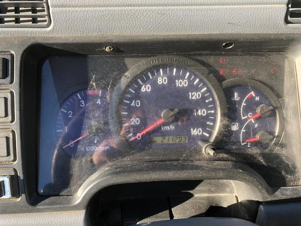 Mitsubishi Canter · Ano 2006