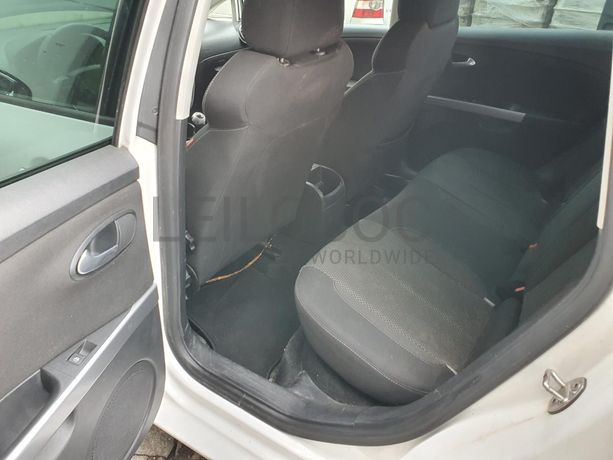 Seat Leon 1.9 TDI · Ano 2010