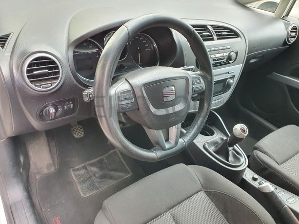 Seat Leon 1.9 TDI · Ano 2010