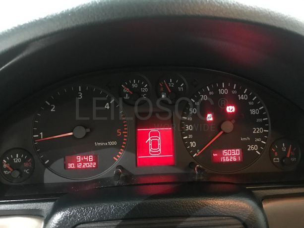 Audi A4 1.9 TDI · Ano 2000