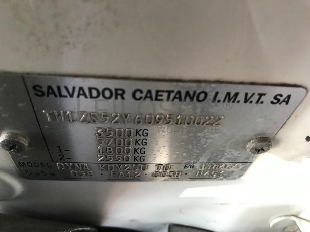 Toyota Dyna 2.5 D4D · Ano 2005