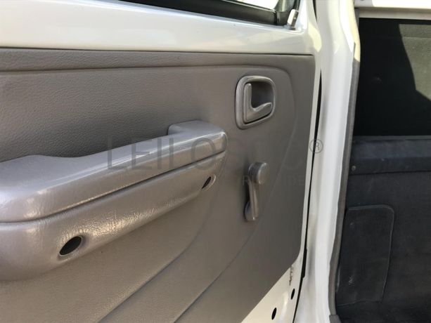 Toyota Dyna 2.5 D4D · Ano 2005