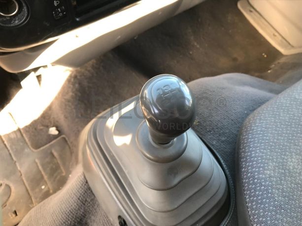 Toyota Dyna 2.5 D4D · Ano 2005