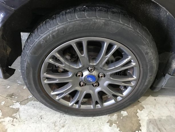 Ford Focus 1.6TDCI · Ano 2011