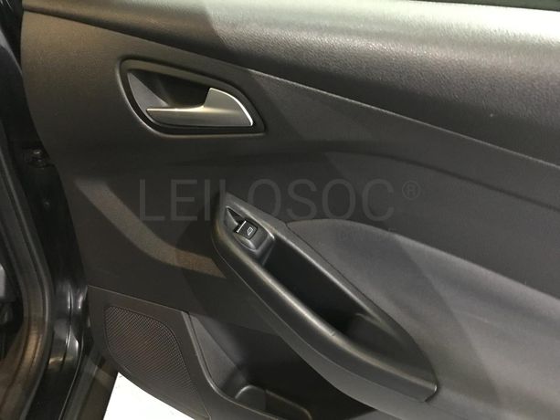Ford Focus 1.6TDCI · Ano 2011