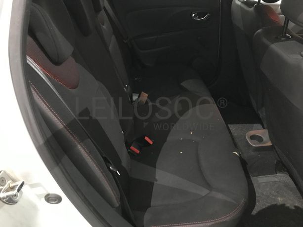 Renault Clio 1.5 DCI · Ano 2014