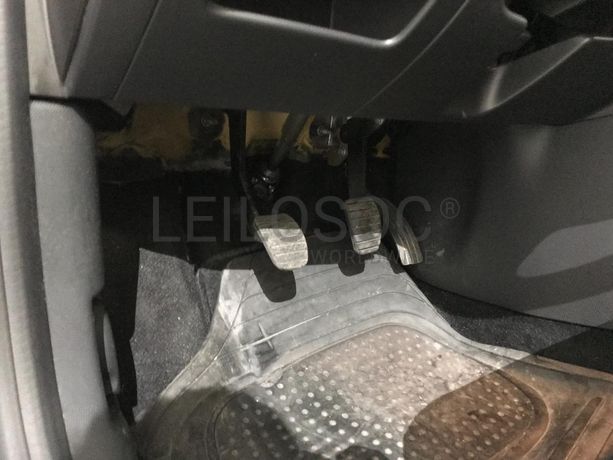 Renault Clio 1.5 DCI · Ano 2014