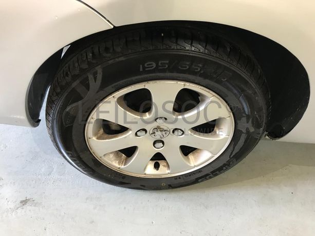 Peugeot 307 1.4 HDI · Ano 2005