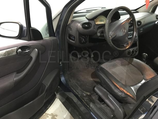 Mercedes-Benz A140 1.4 · Ano 2002
