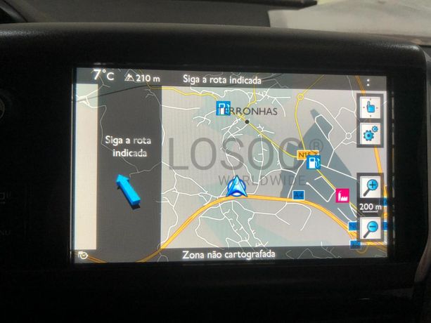 Peugeot 2008 1.6HDI · Ano 2014