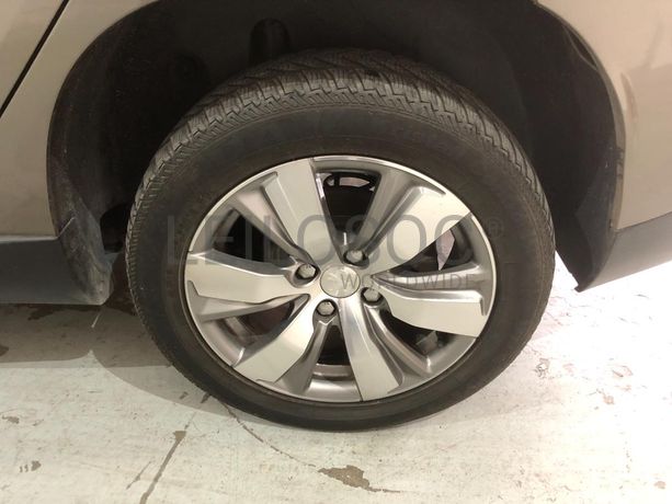 Peugeot 2008 1.6HDI · Ano 2014