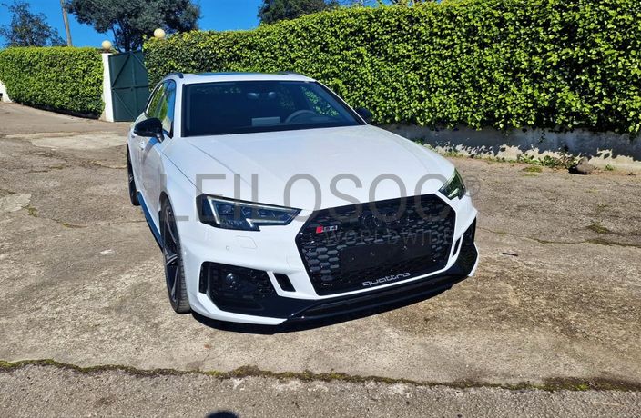 Audi RS4 Avant Quattro triptronic