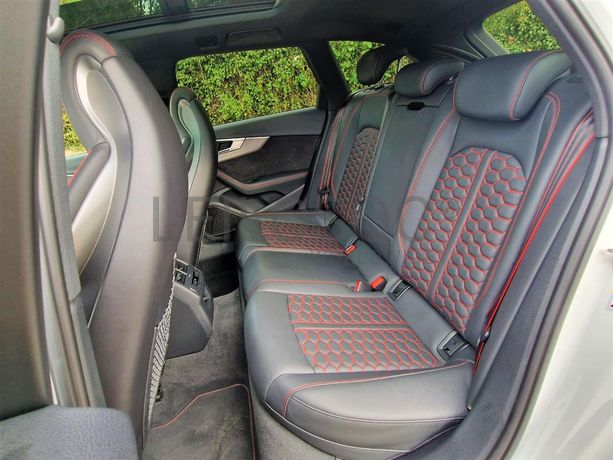 Audi RS4 Avant Quattro triptronic