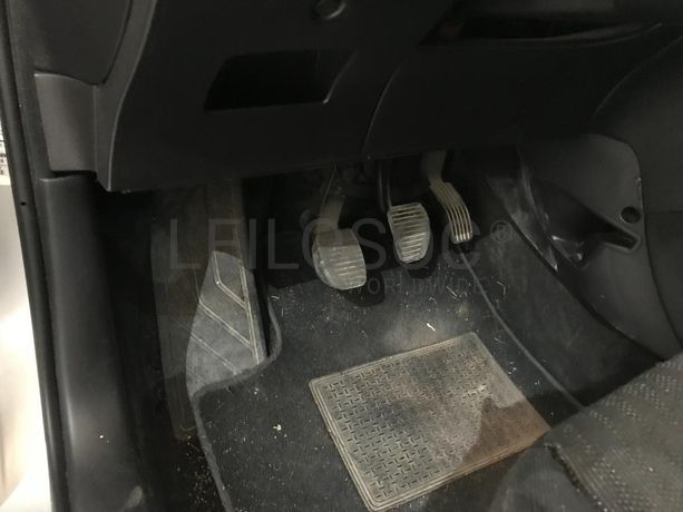 Peugeot 307 SW 1.6 HDI · Ano 2006