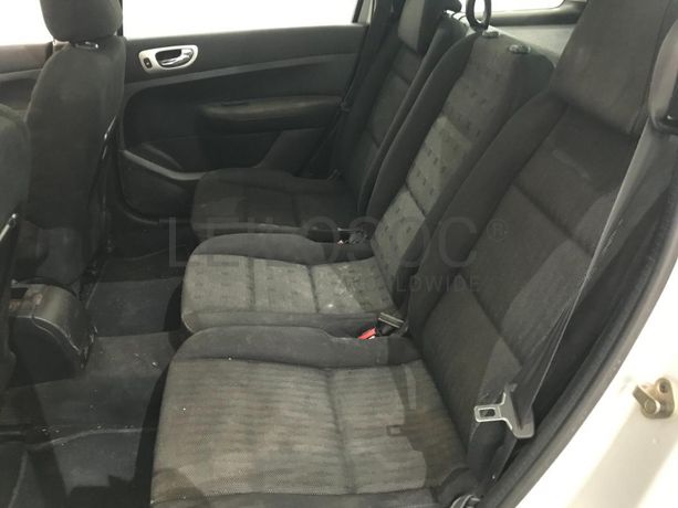 Peugeot 307 SW 1.6 HDI · Ano 2006