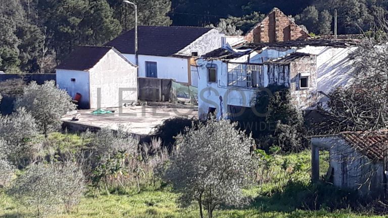 Quinta com casarão e Terreno · Ferreira do Zêzere