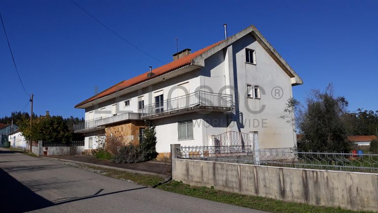 Quinta com casarão e Terreno · Ferreira do Zêzere