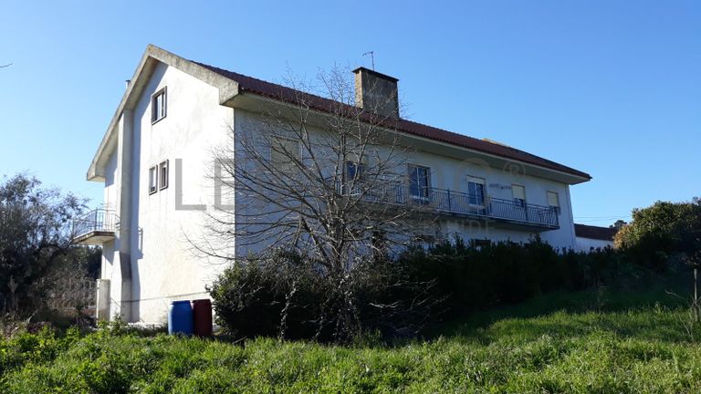 Quinta com casarão e Terreno · Ferreira do Zêzere