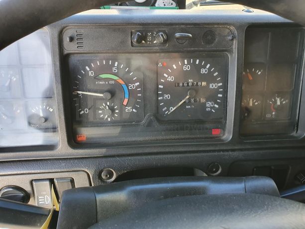 Volvo FH12 380 (8x4) Basculante · Ano 1998