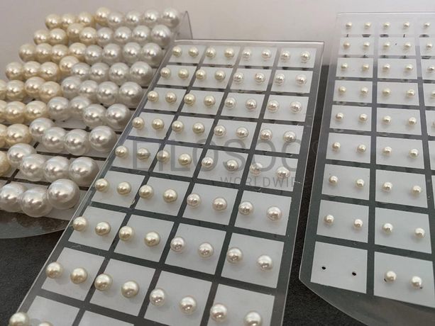 Brincos em prata e outros materiais