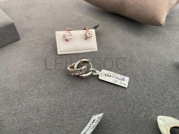 Brincos em prata e outros materiais