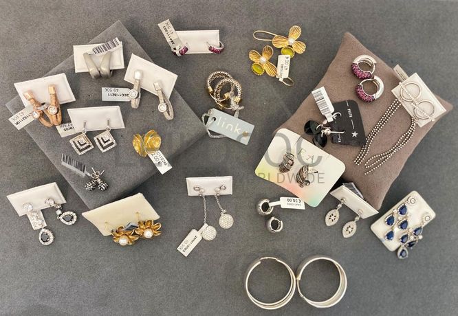 Brincos em prata e outros materiais