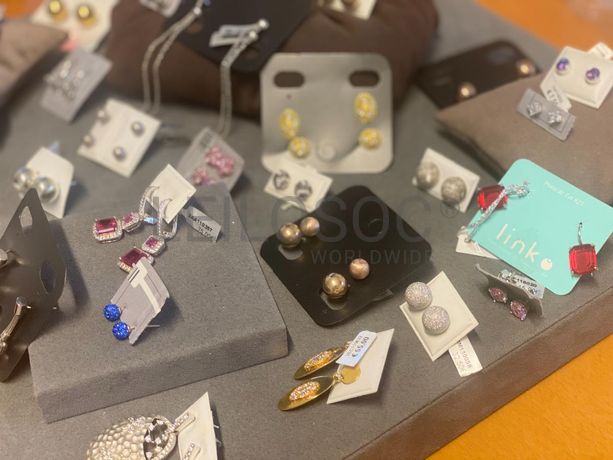 Brincos em prata e outros materiais