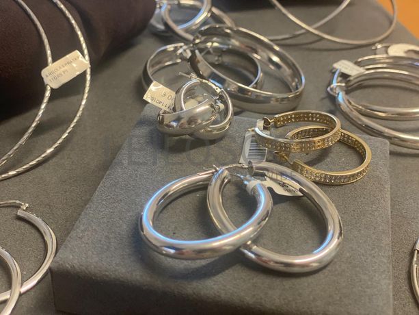 Brincos em prata e outros materiais