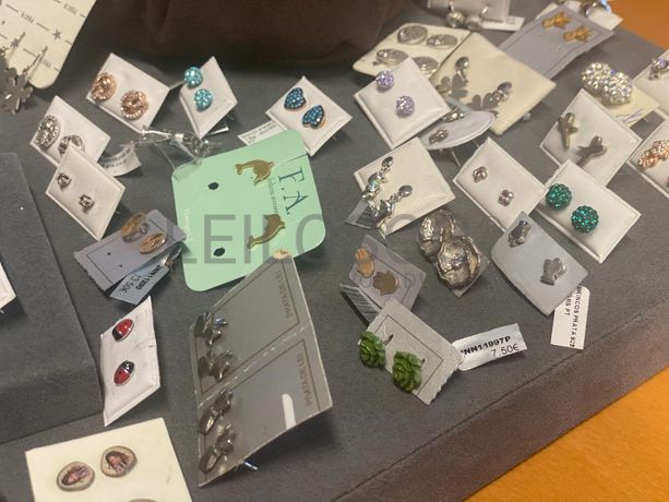 Brincos em prata e outros materiais