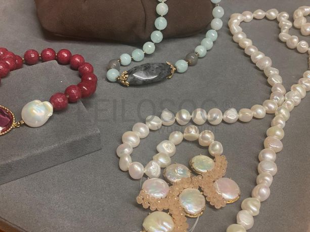 Fios de Prata e Outros Materiais