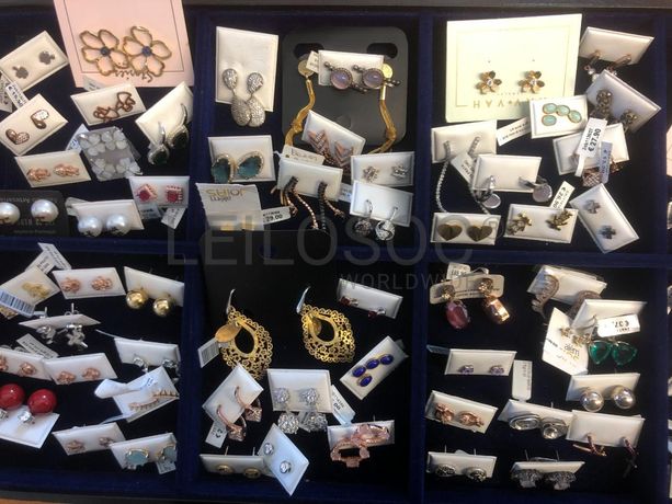 Brincos em prata e outros materiais